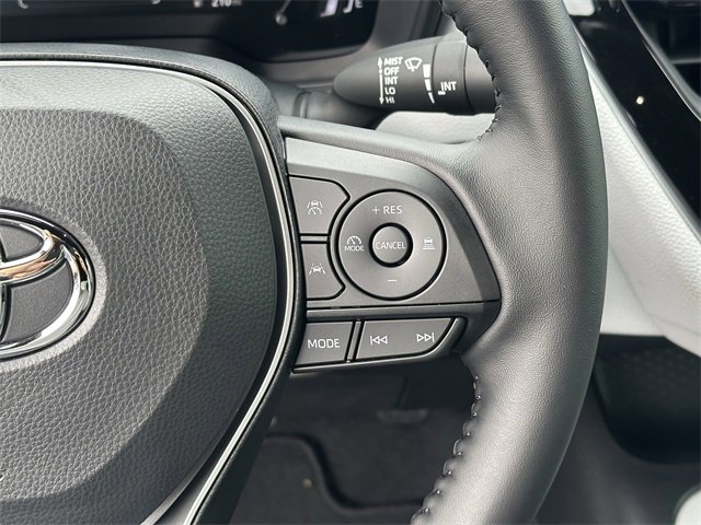 Used 2026 Toyota Corolla SE image 14