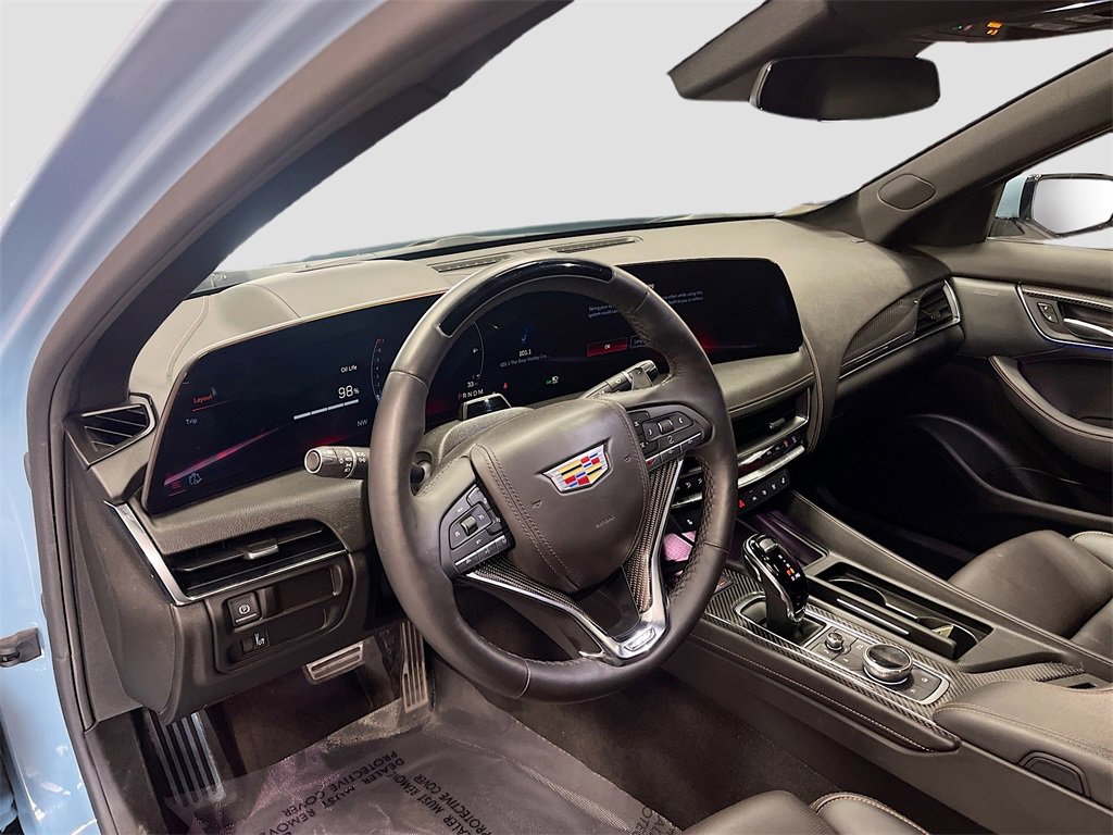 Used 2025 Cadillac CT5 V image 9