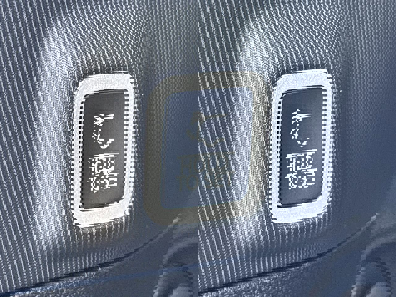 New 2025 Jeep Grand Cherokee Laredo X w/ Luxury Tech Group I image 9