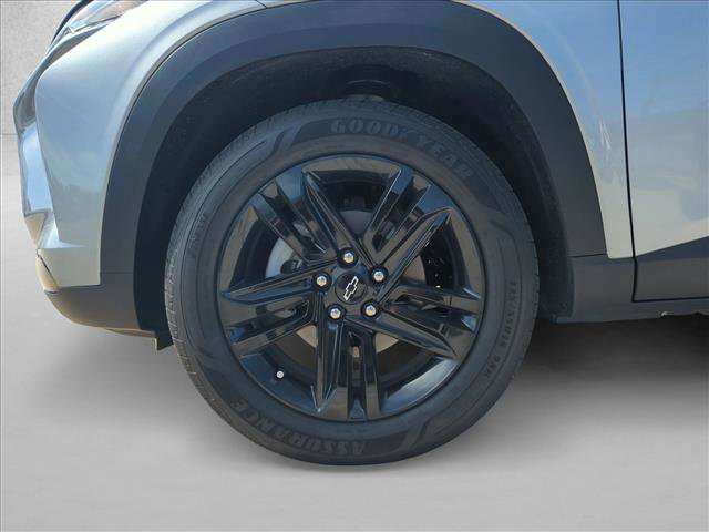 Certified 2026 Chevrolet Trax ACTIV w/ Driver Confidence Package FWD image 17