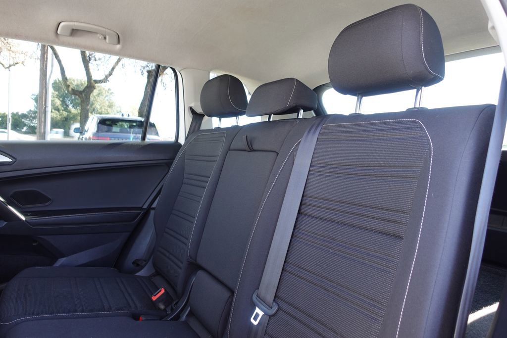 Used 2022 Volkswagen Tiguan S image 23