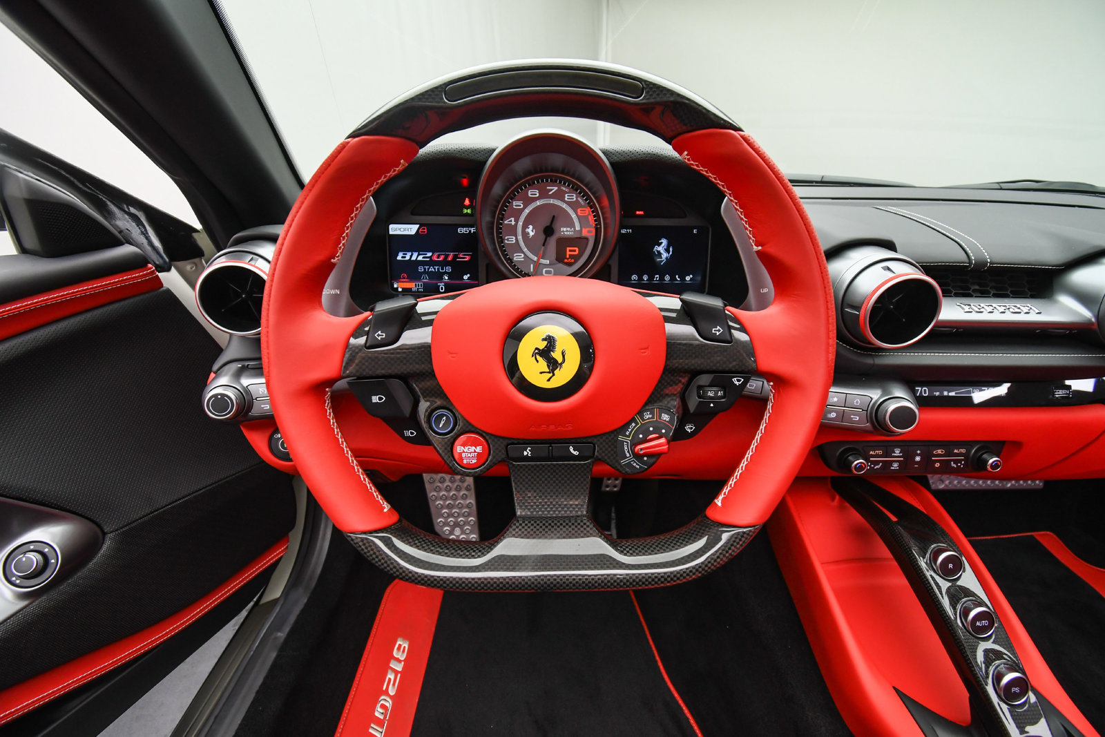 Used 2022 Ferrari 812 GTS RWD image 21