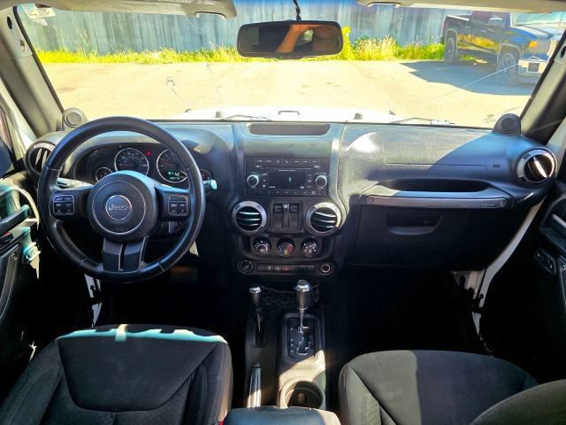 Used 2013 Jeep Wrangler Sport AWD/4WD image 12