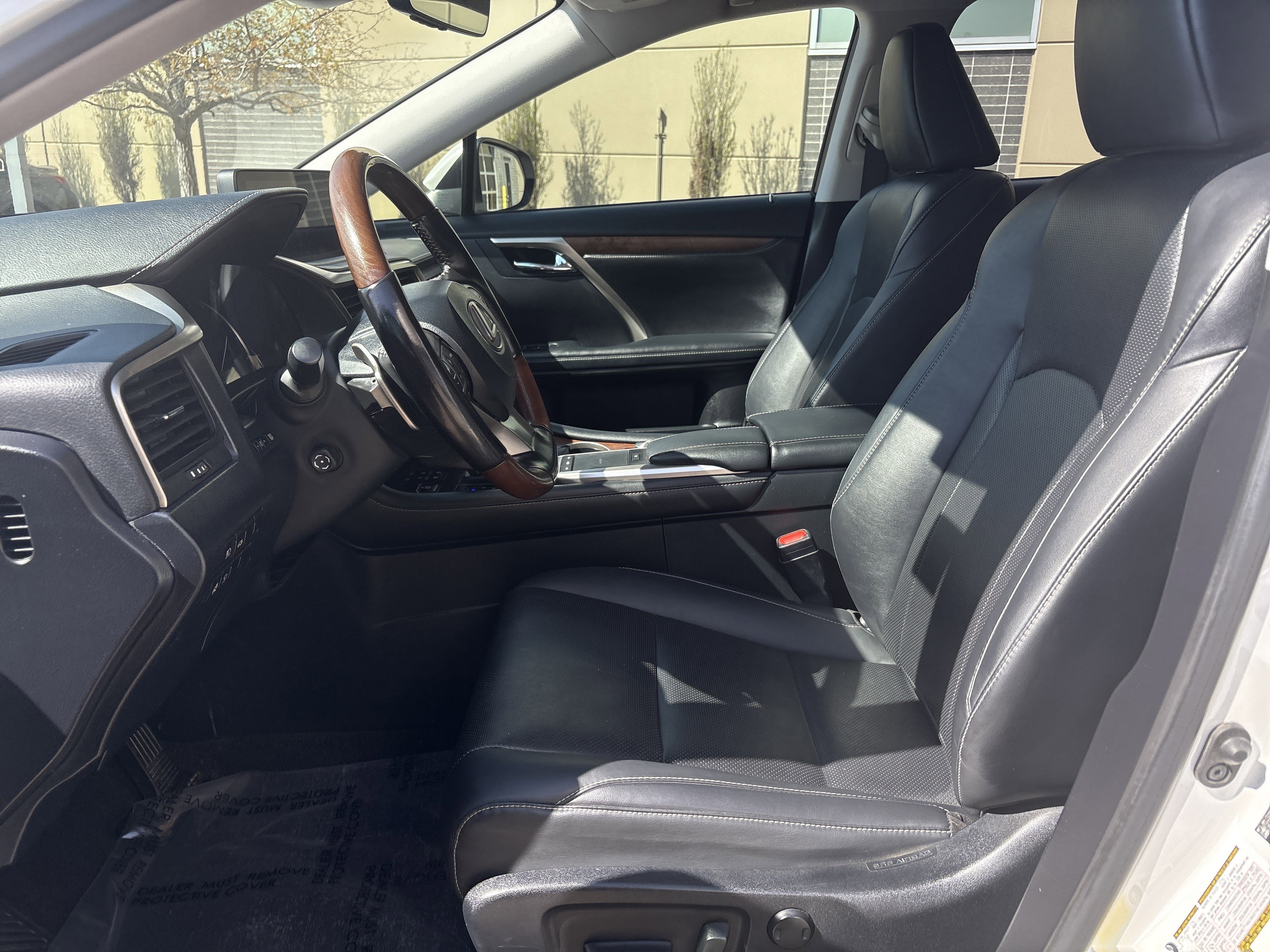 Used 2021 Lexus RX 350L Premium w/ Premium Package image 22
