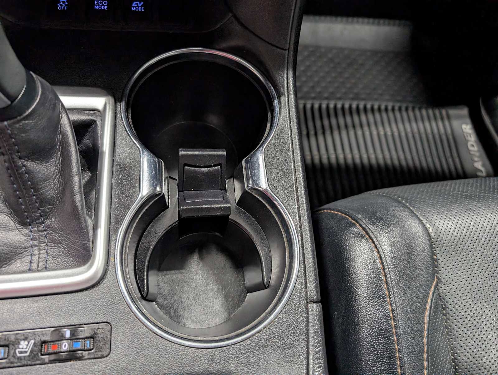 Used 2019 Toyota Highlander Limited image 30