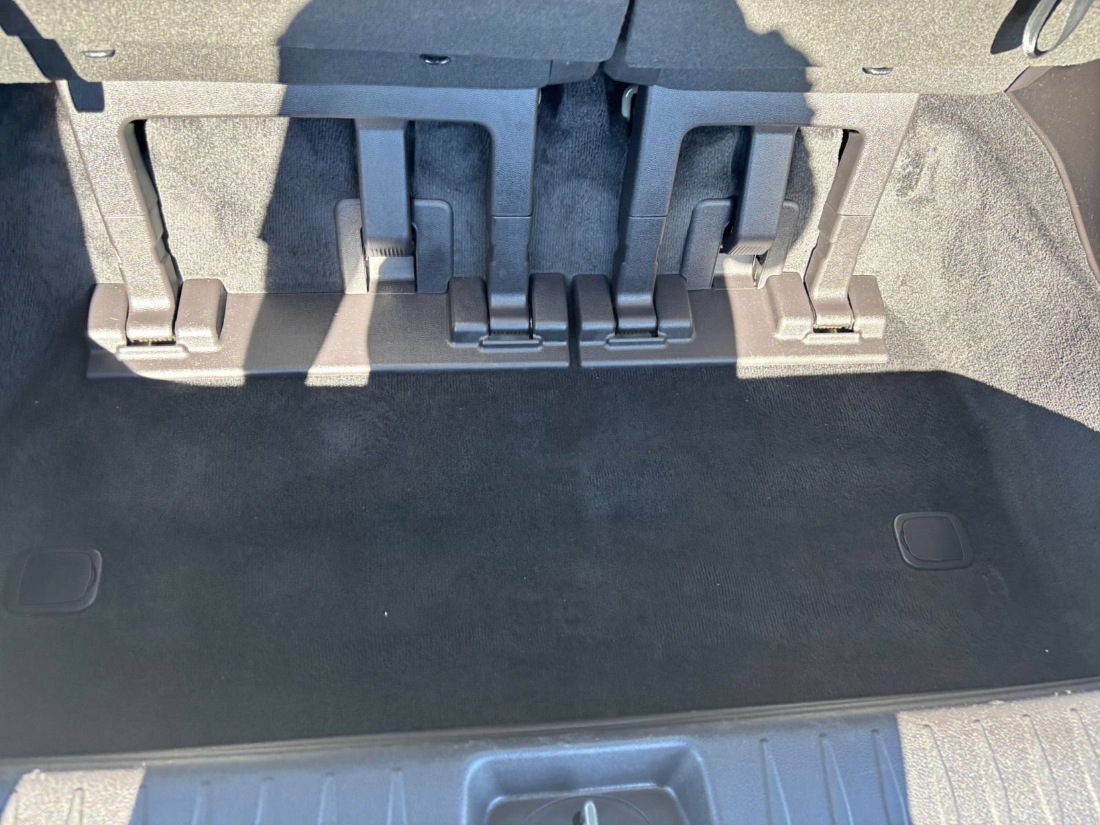Used 2026 Kia Carnival FWD image 34