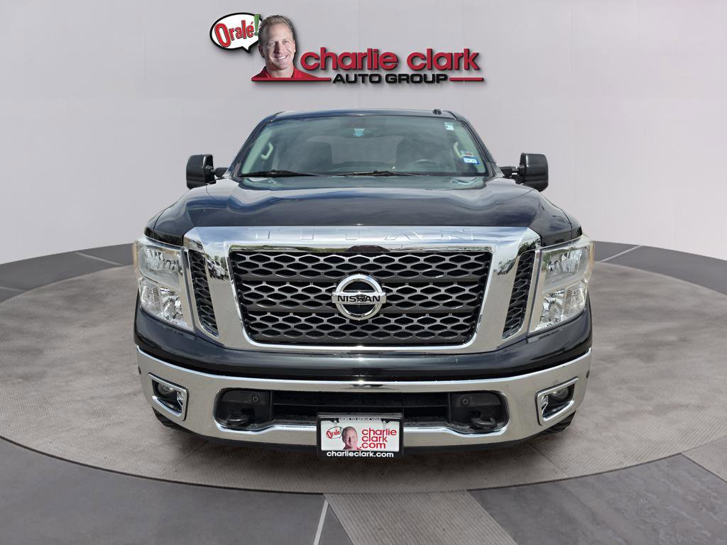 Used 2017 Nissan Titan SV RWD image 9