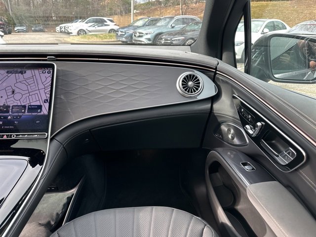 Used 2023 Mercedes-Benz EQS 450+ SUV image 18