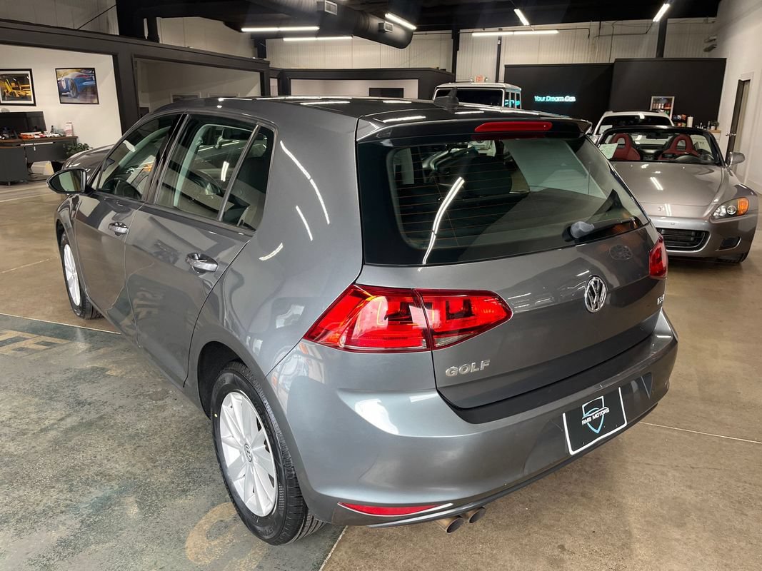 Used 2016 Volkswagen Golf S FWD image 9