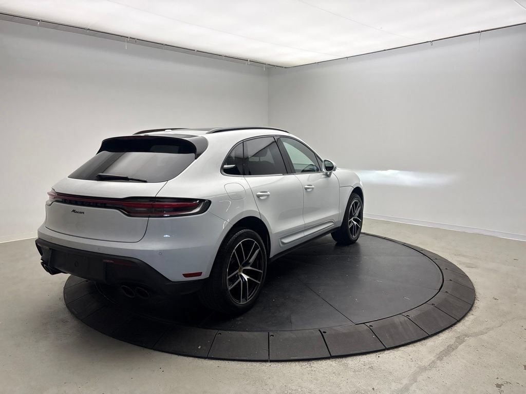 Certified 2023 Porsche Macan AWD/4WD image 5