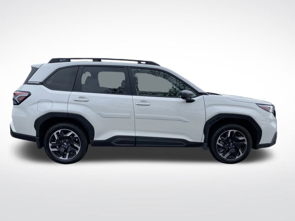 Certified 2025 Subaru Forester Limited image 18