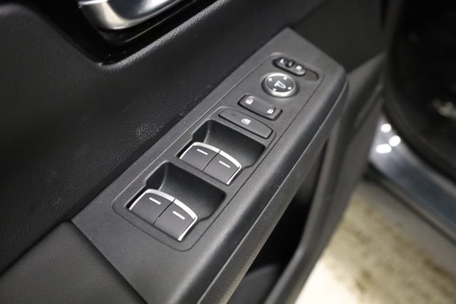 Used 2025 Honda CR-V EX-L image 15