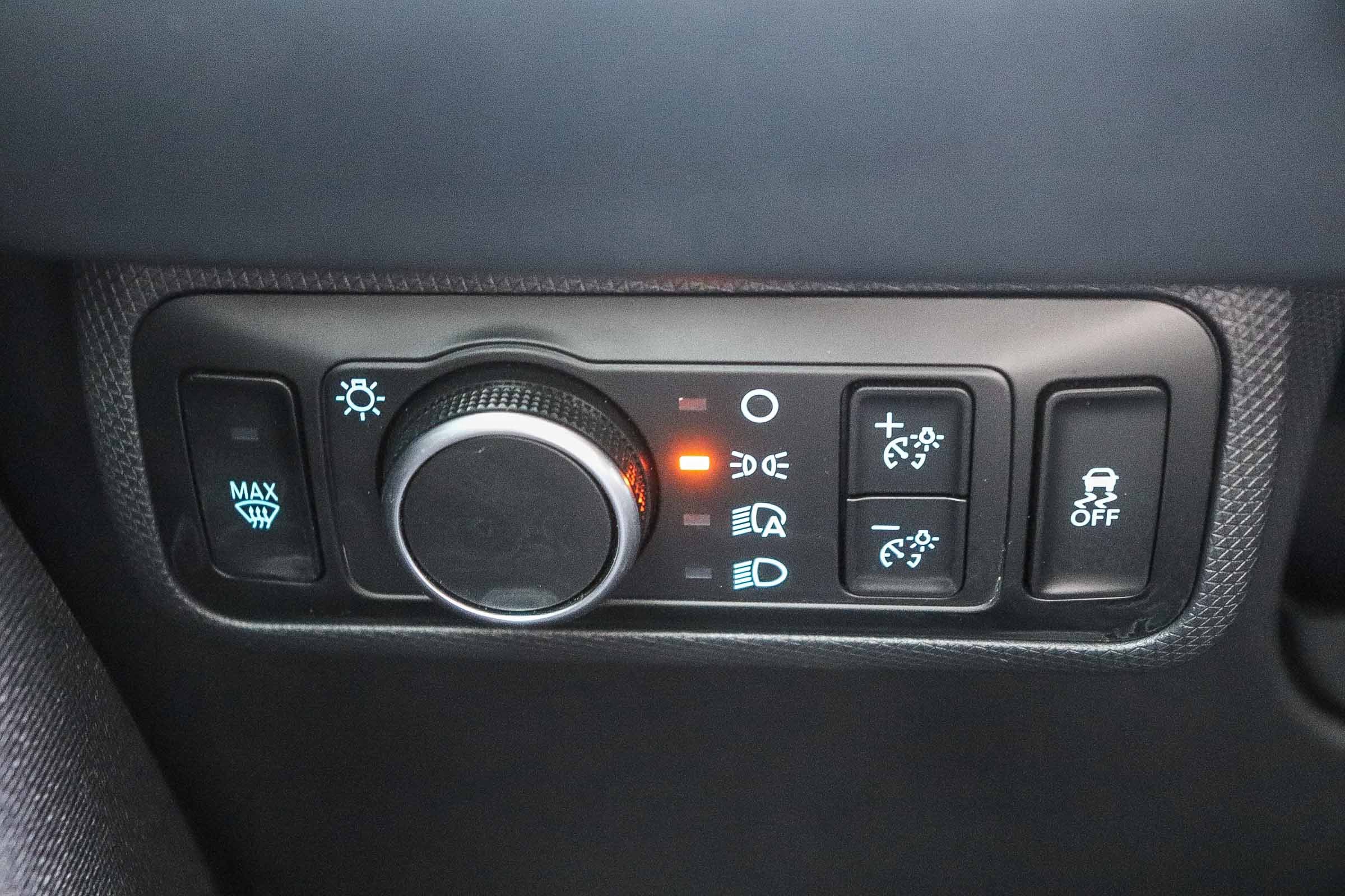 Used 2023 Ford Mustang Mach-E Select image 27