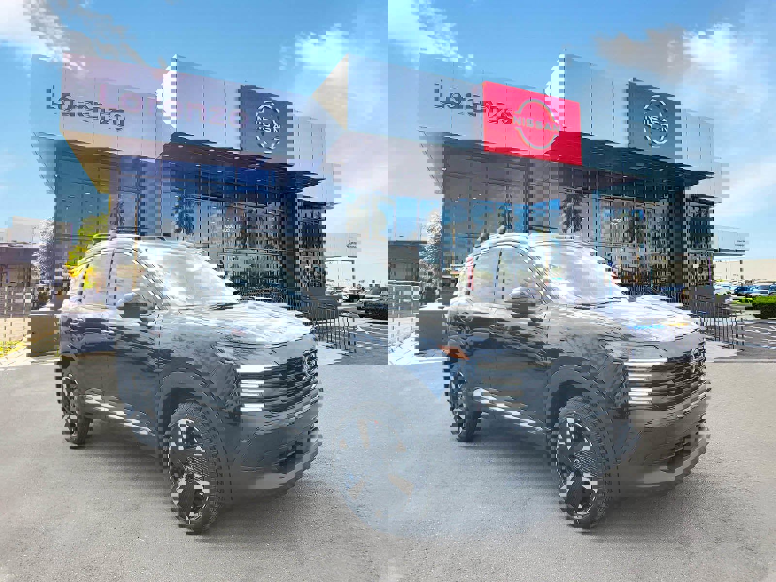 New 2026 Nissan Kicks SR image 3