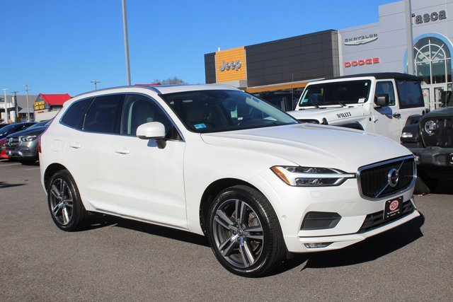 Used 2018 Volvo XC60 T6 Momentum w/ Advanced Package image 1