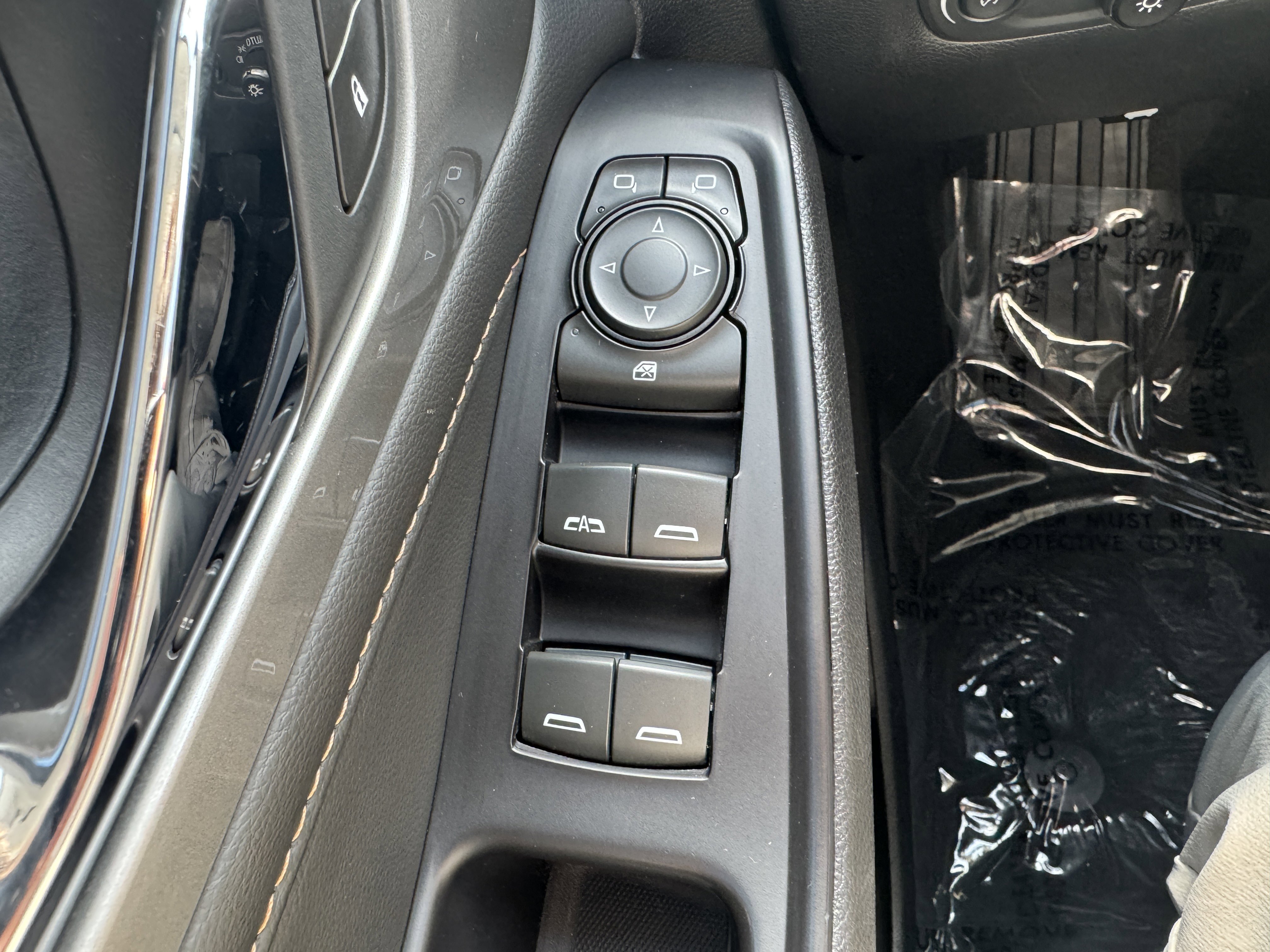 Used 2020 Chevrolet Traverse LT image 20