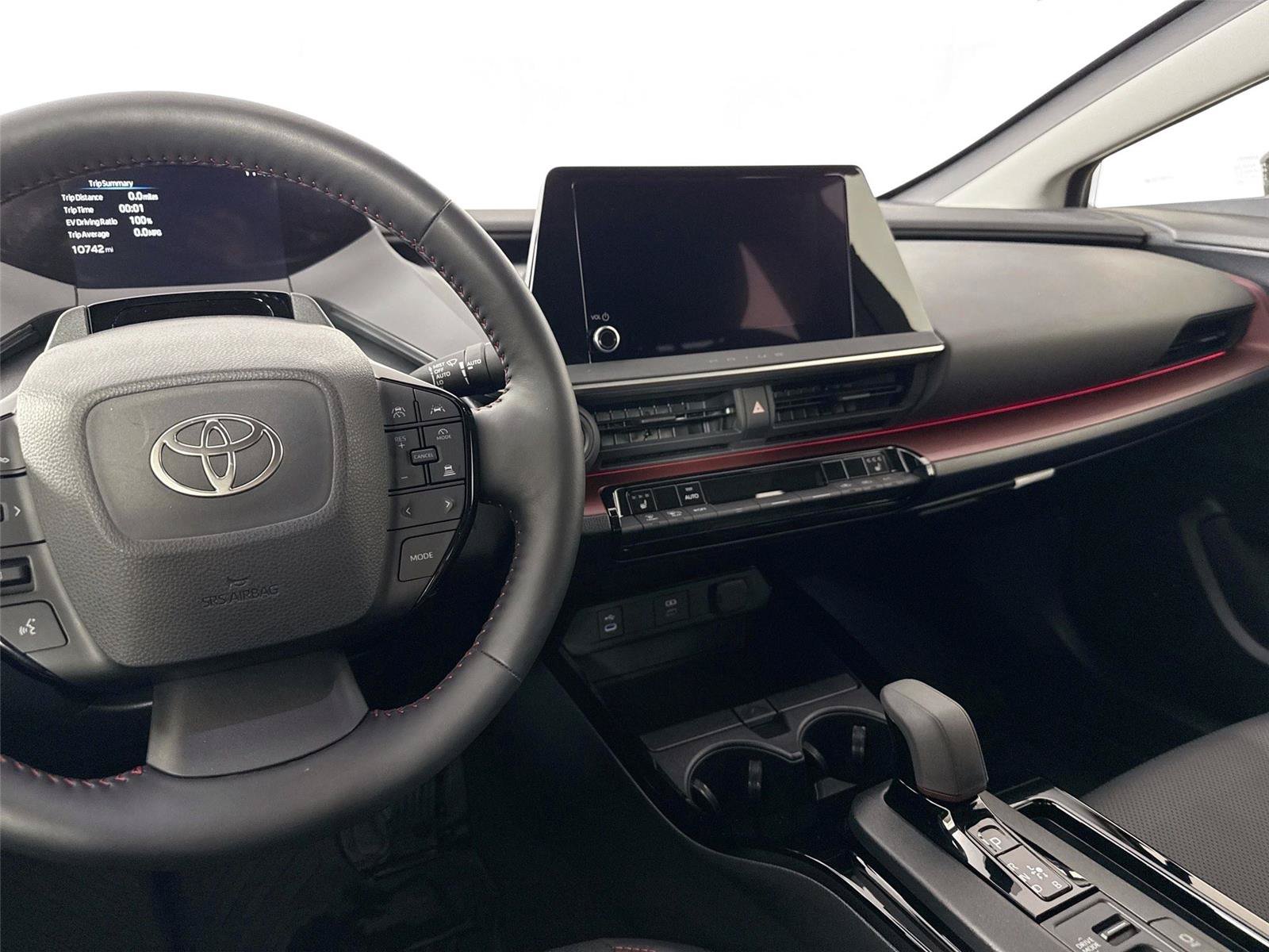 Certified 2025 Toyota Prius Plug-In Hybrid FWD image 32