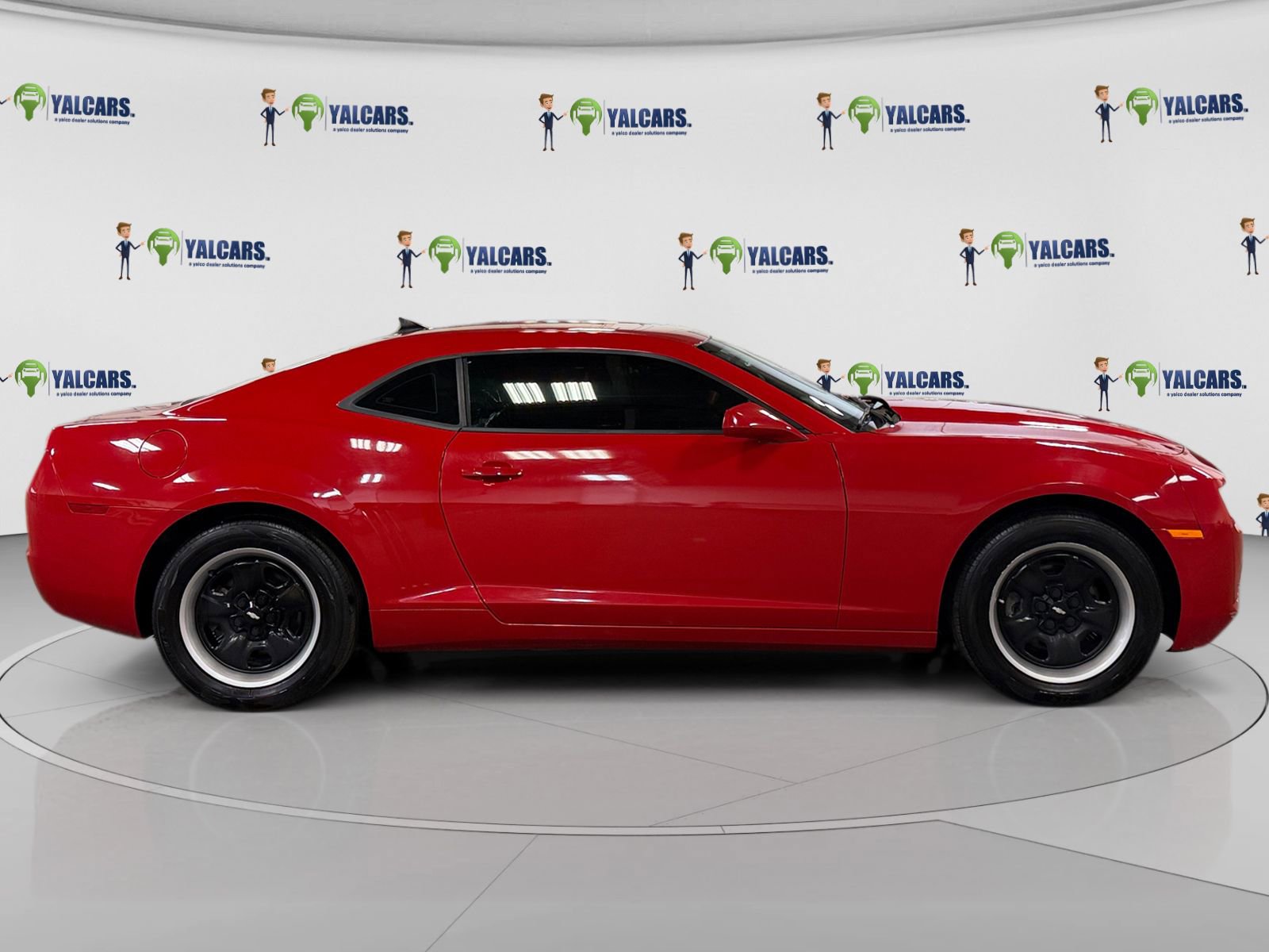 Used 2010 Chevrolet Camaro LS RWD image 6