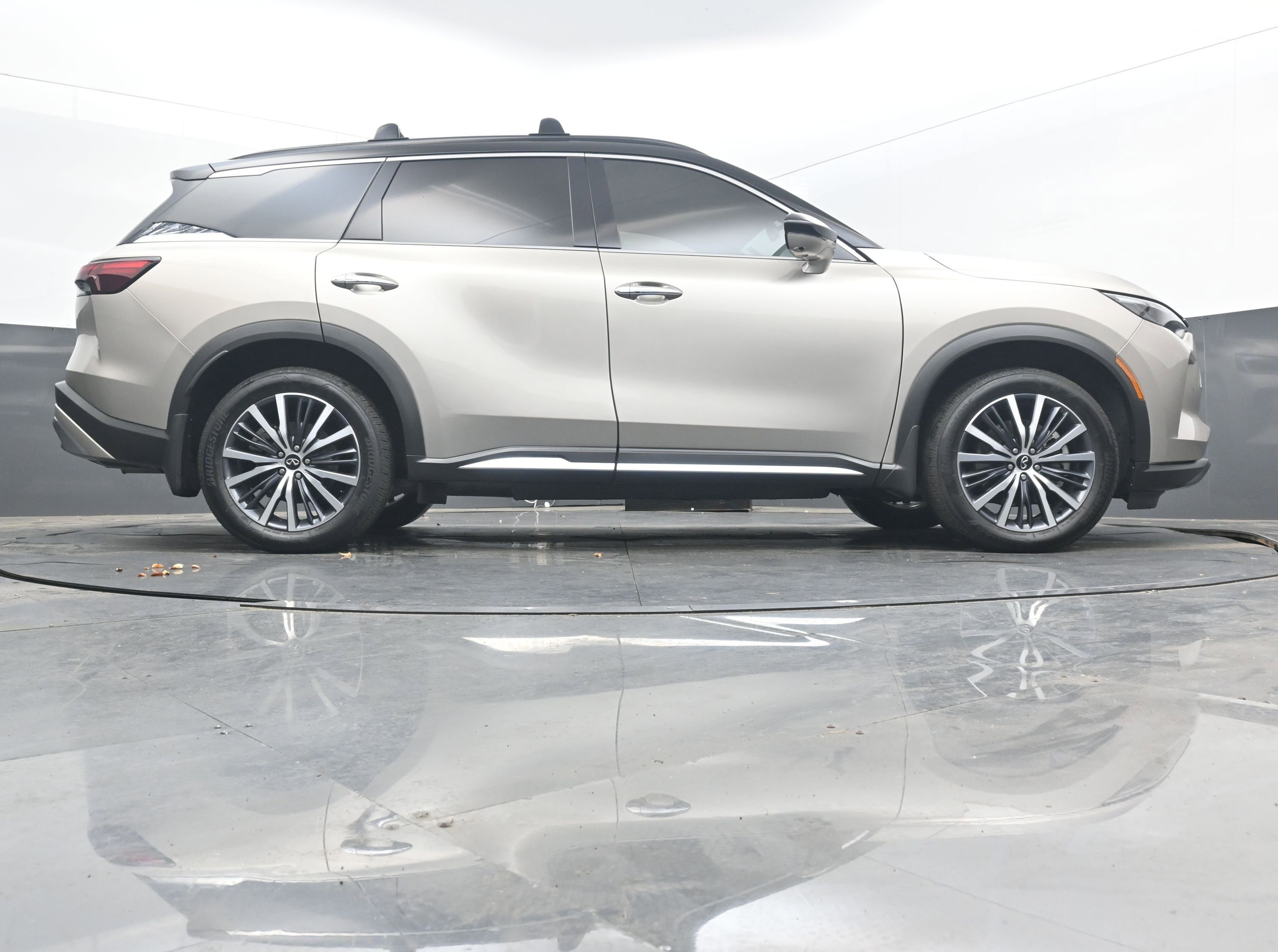 Used 2025 INFINITI QX60 Autograph w/ Lighting Package (N94) image 27