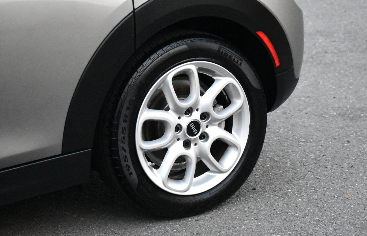 Used 2020 MINI Cooper 4-Door Hardtop image 15