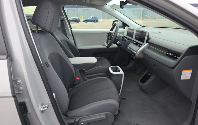 Used 2024 Hyundai Ioniq 5 SEL AWD/4WD image 6