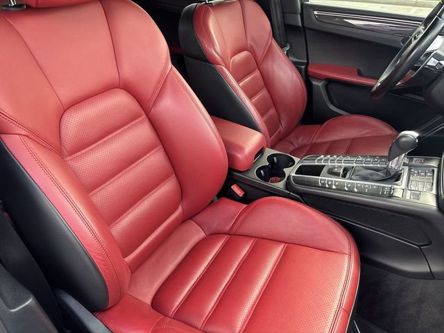 Used 2021 Porsche Macan GTS AWD/4WD image 11