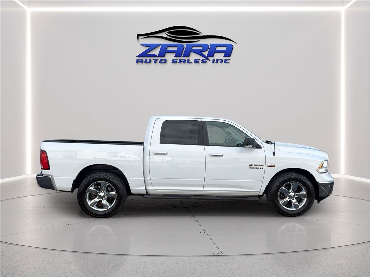 Used 2017 RAM 1500 Lone Star AWD/4WD image 8