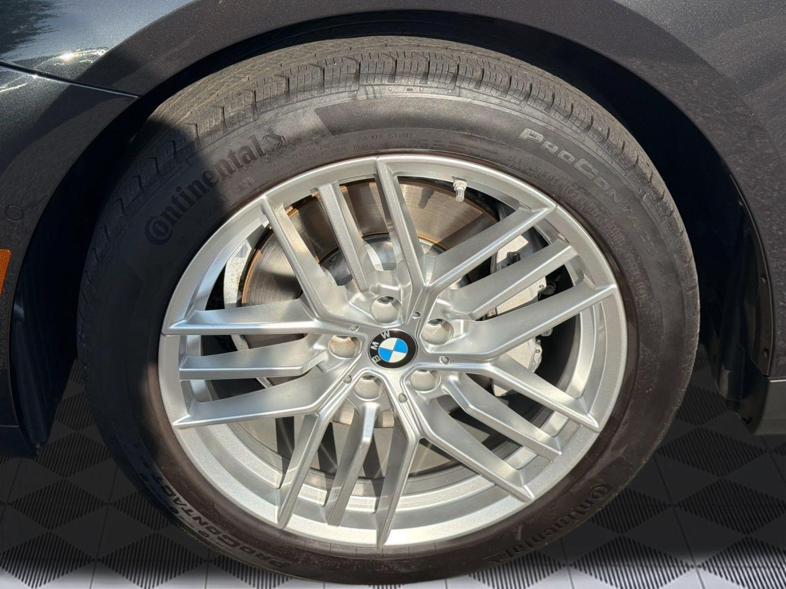 Used 2025 BMW 530i xDrive AWD/4WD image 13