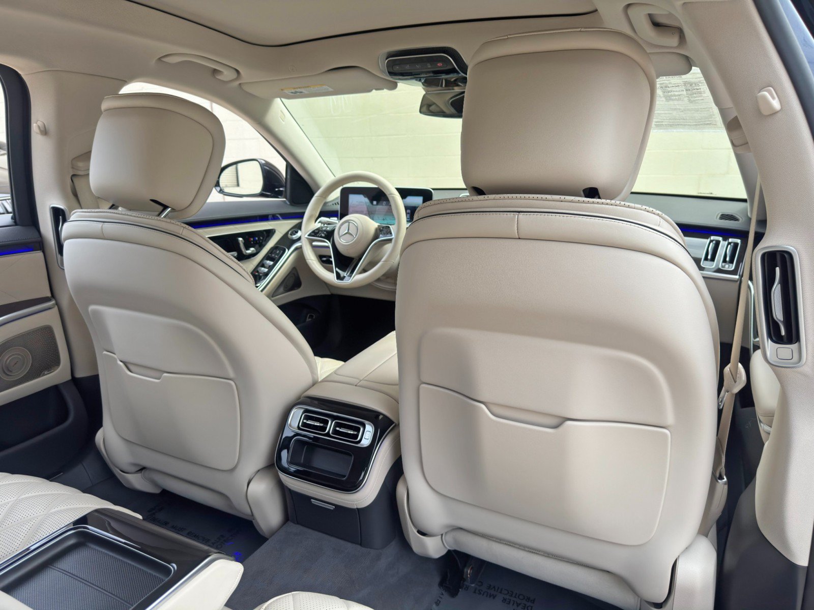 Used 2022 Mercedes-Benz S 580 4MATIC Sedan w/ AMG Line Package image 48