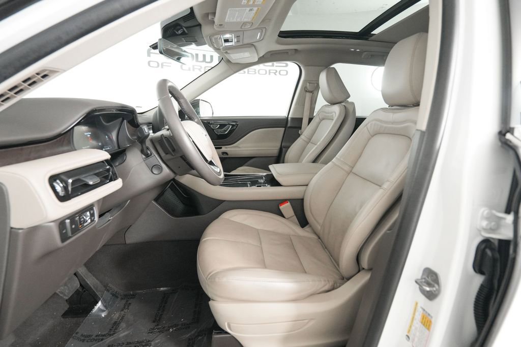 Used 2022 Lincoln Aviator Reserve w/ Equipment Group 201A image 9