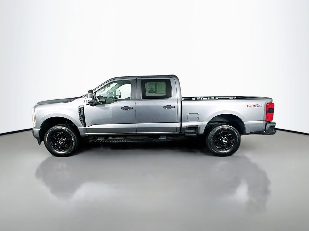 Used 2024 Ford F250 XL w/ STX Appearance Package AWD/4WD image 4