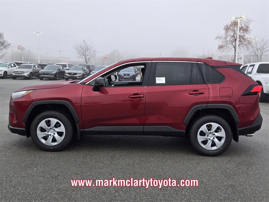 New 2025 Toyota RAV4 LE image 4