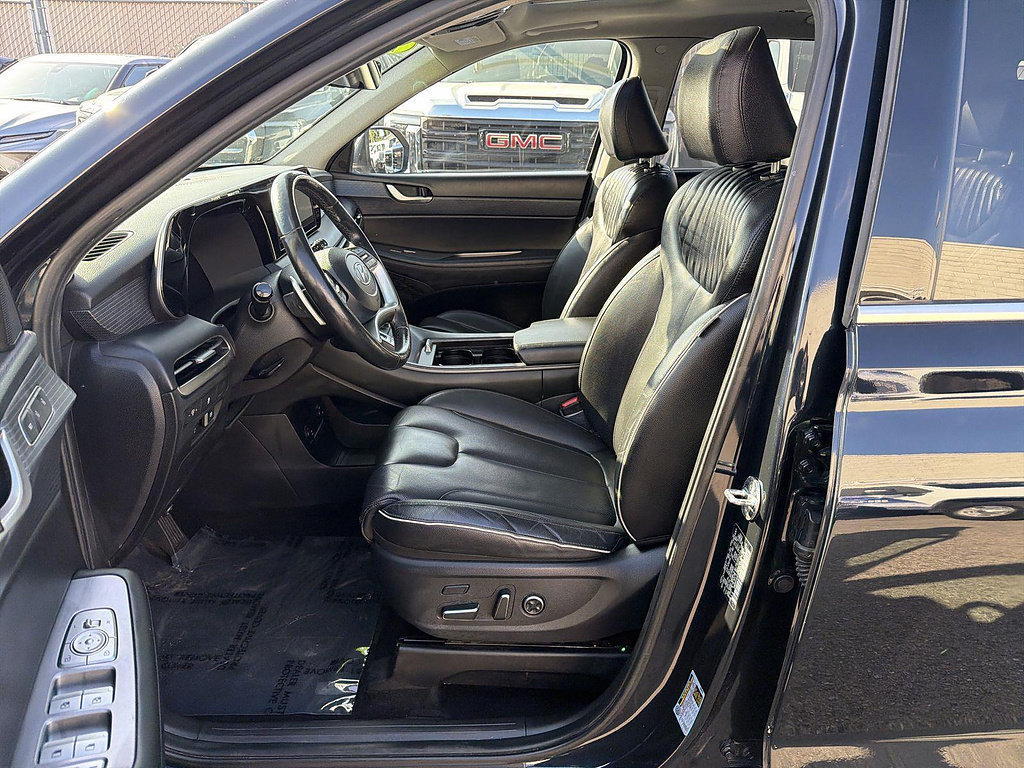 Used 2023 Hyundai Palisade Limited FWD image 19