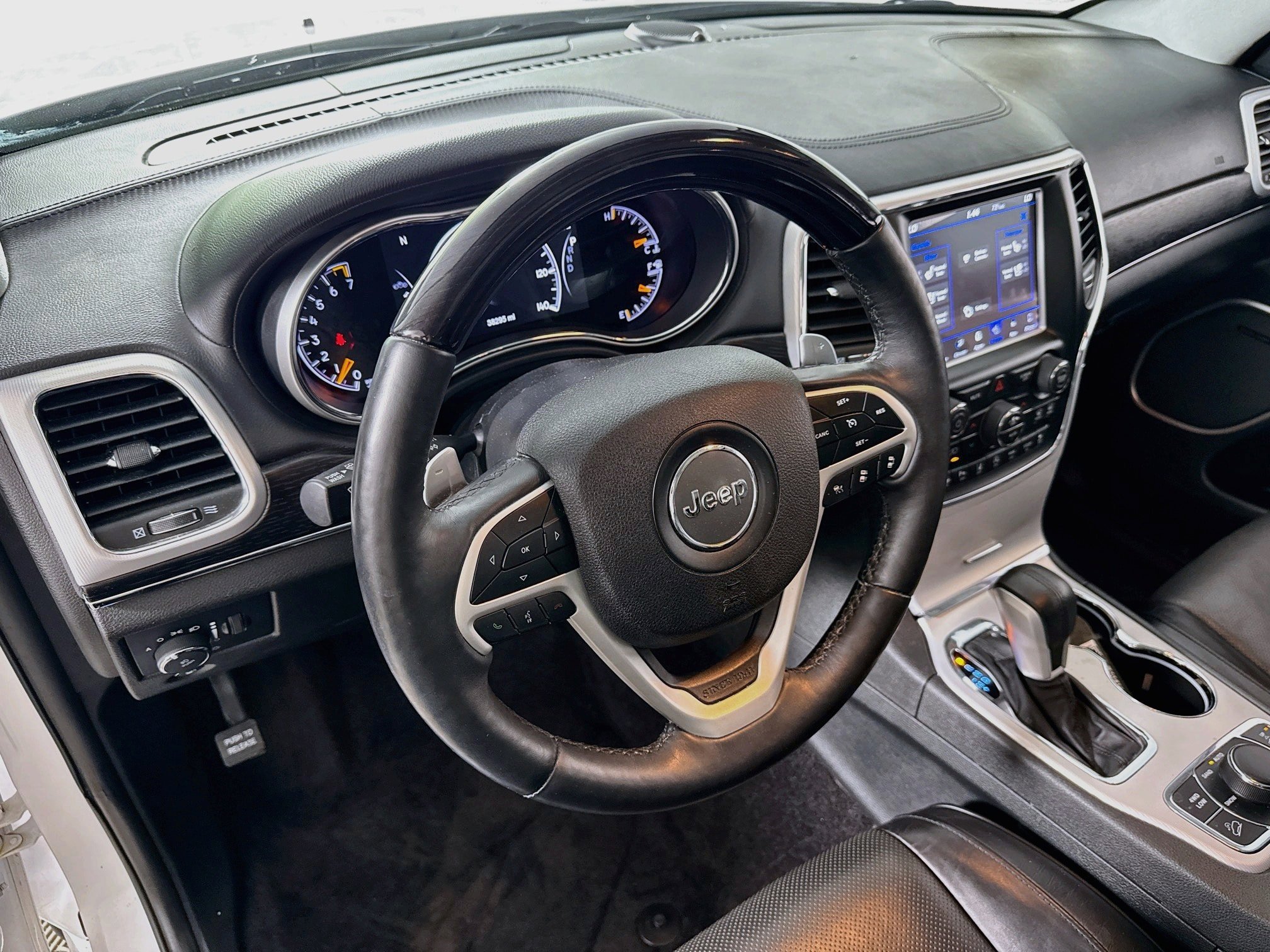Used 2018 Jeep Grand Cherokee Summit w/ Platinum Series Group AWD/4WD image 25