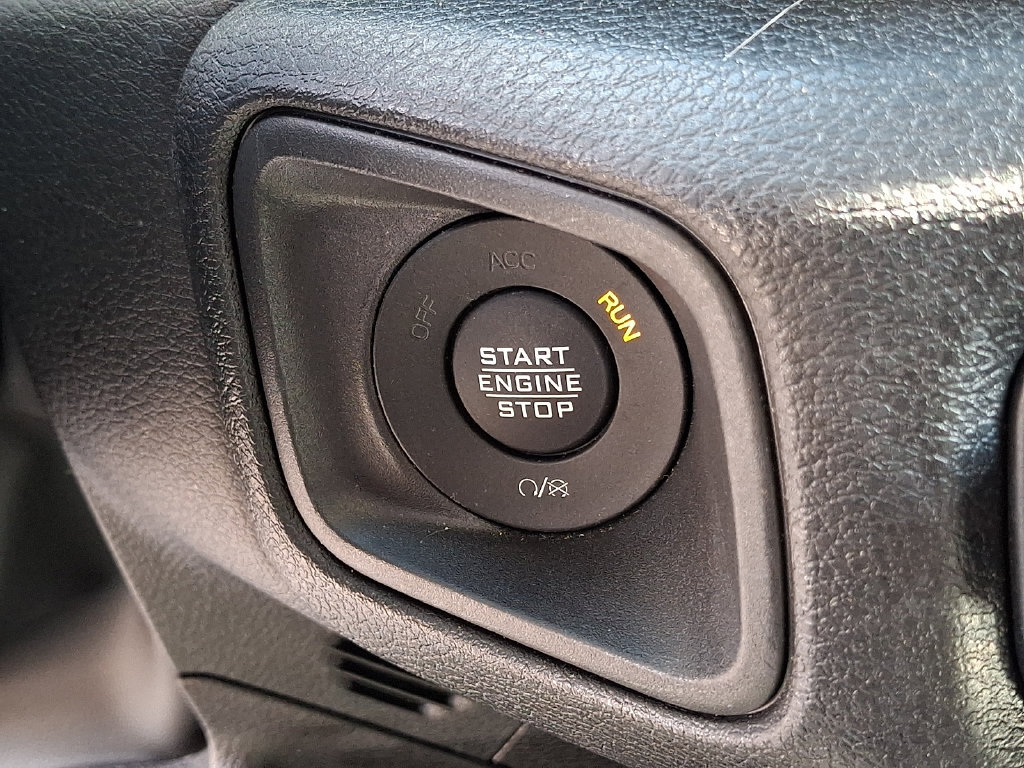 Certified 2025 Jeep Wrangler Sport AWD/4WD image 22