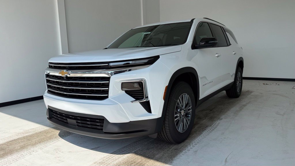 New 2027 Chevrolet Traverse LT w/ Driver Confidence Package FWD image 15