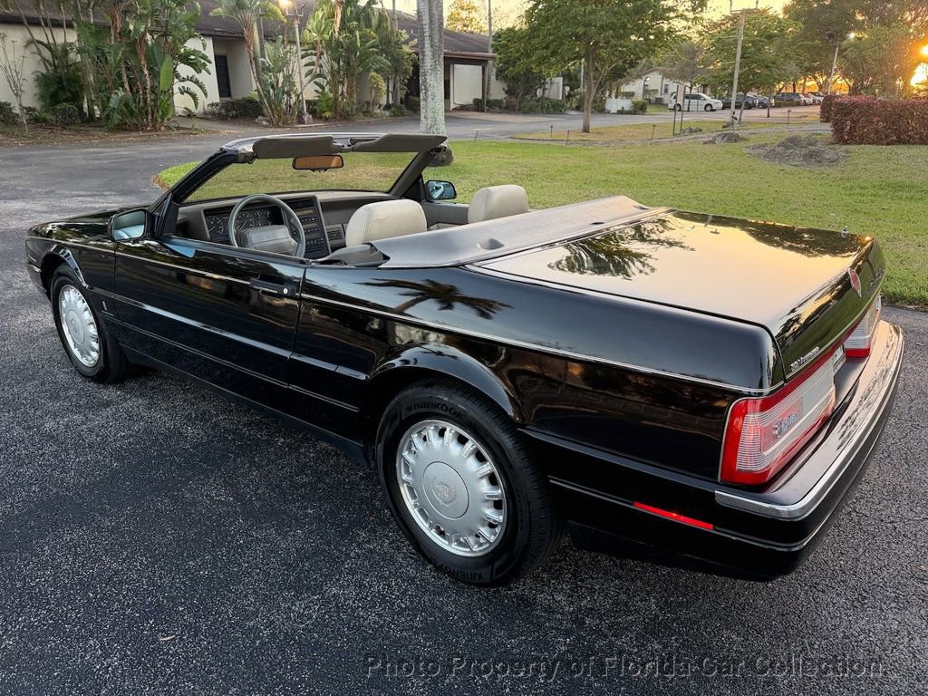 Used 1993 Cadillac Allante image 3
