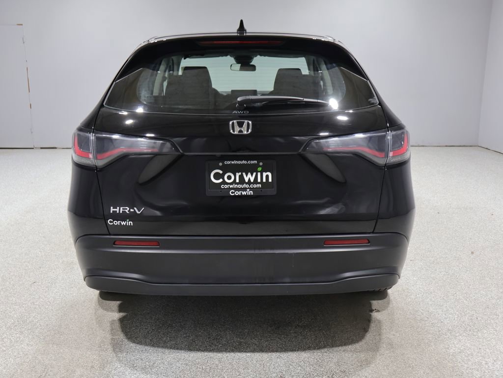 Used 2023 Honda HR-V LX image 3
