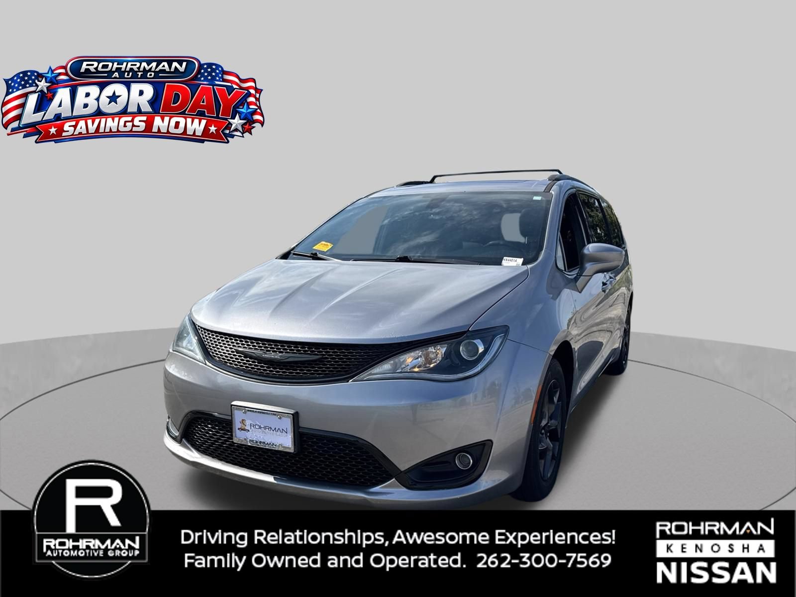 Used 2018 Chrysler Pacifica Touring-L Plus FWD image 1