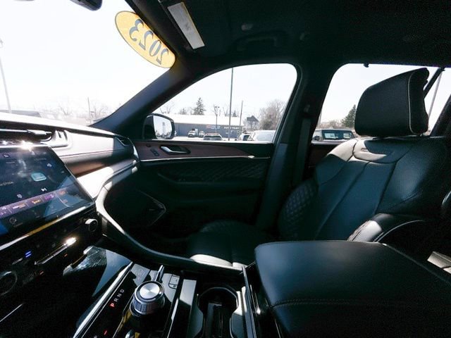 Used 2023 Jeep Grand Cherokee Summit w/ Adv Protech Group IV image 52