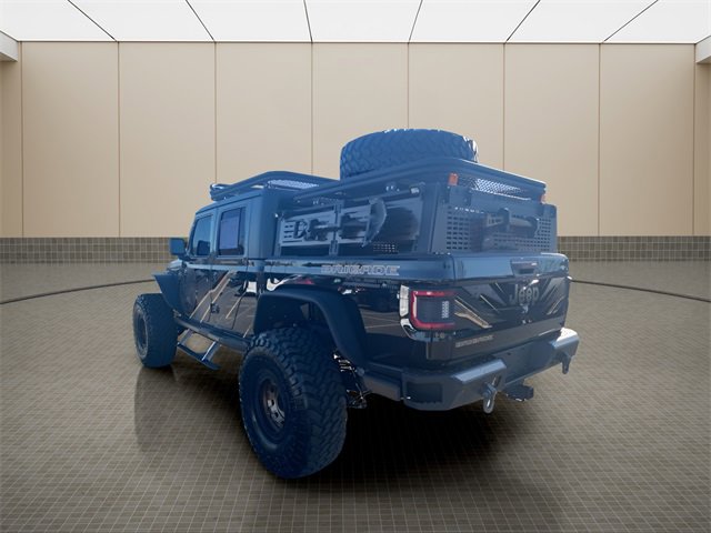 Used 2023 Jeep Gladiator Sport image 3