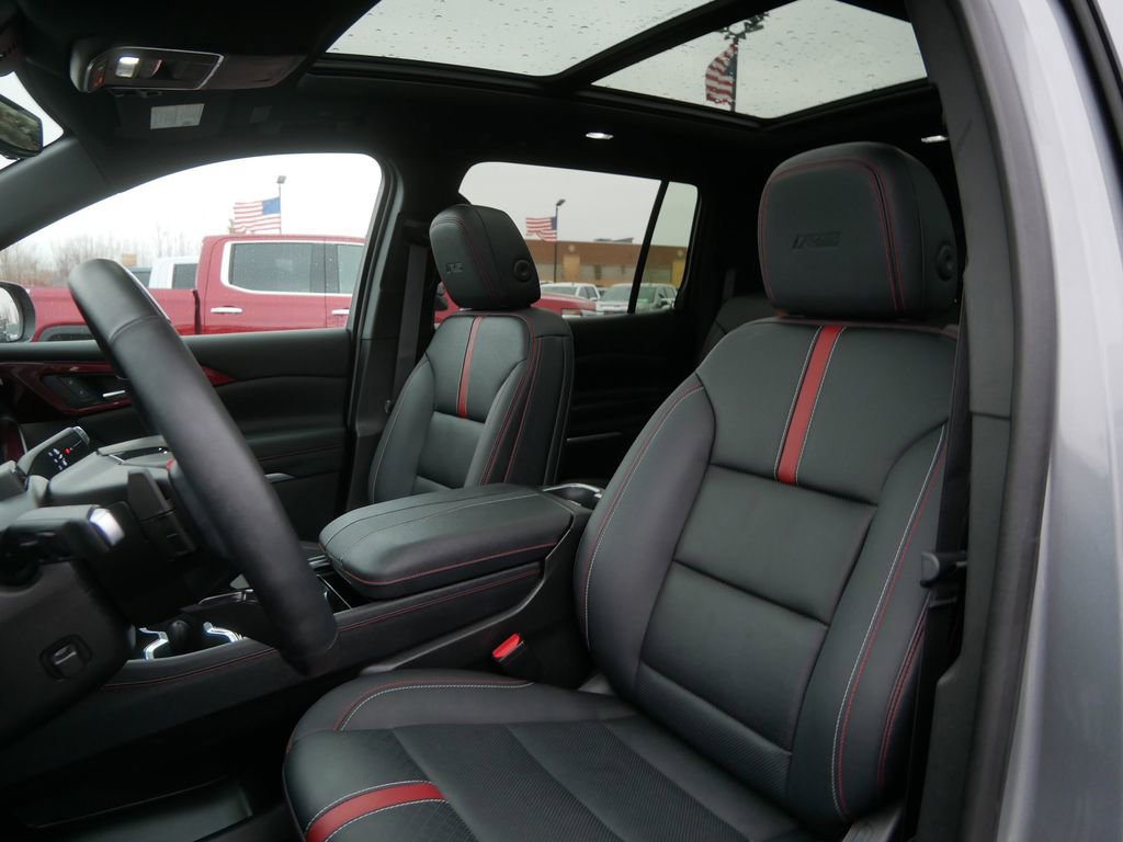 Certified 2024 Chevrolet Traverse RS w/ LPO, Floor Liner Package image 11