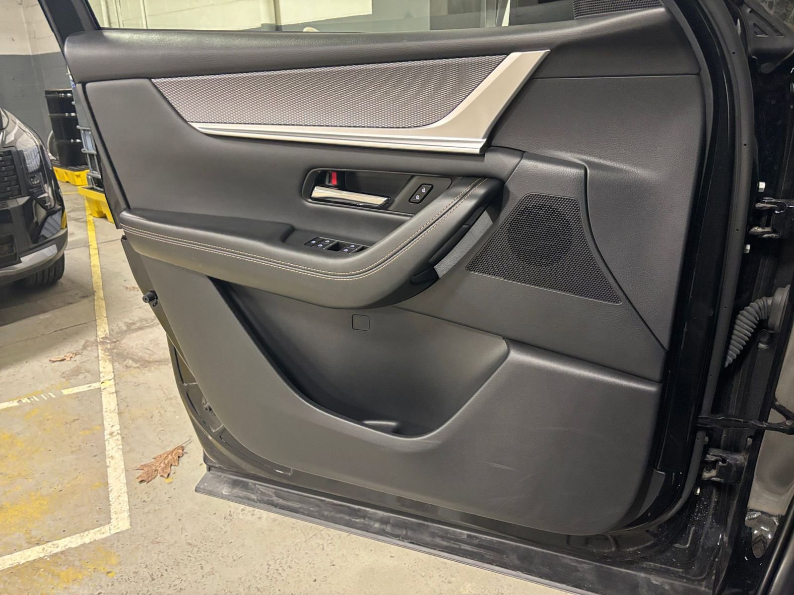 Used 2025 MAZDA CX-70 3.3 Turbo w/ Preferred Package image 22