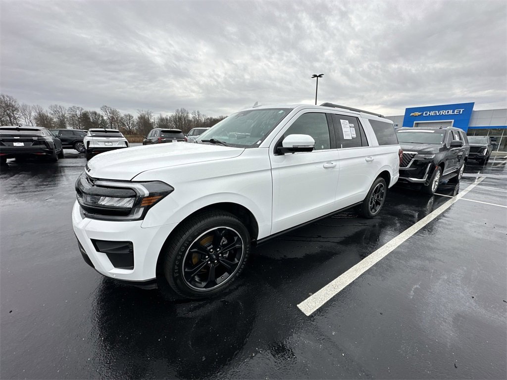 Used 2024 Ford Expedition Max Limited image 4