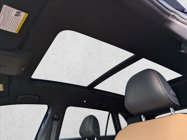 Used 2020 Volkswagen Atlas Cross Sport SEL Premium image 16