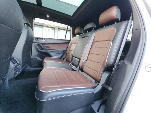 Used 2024 Volkswagen Tiguan SEL R-Line image 15