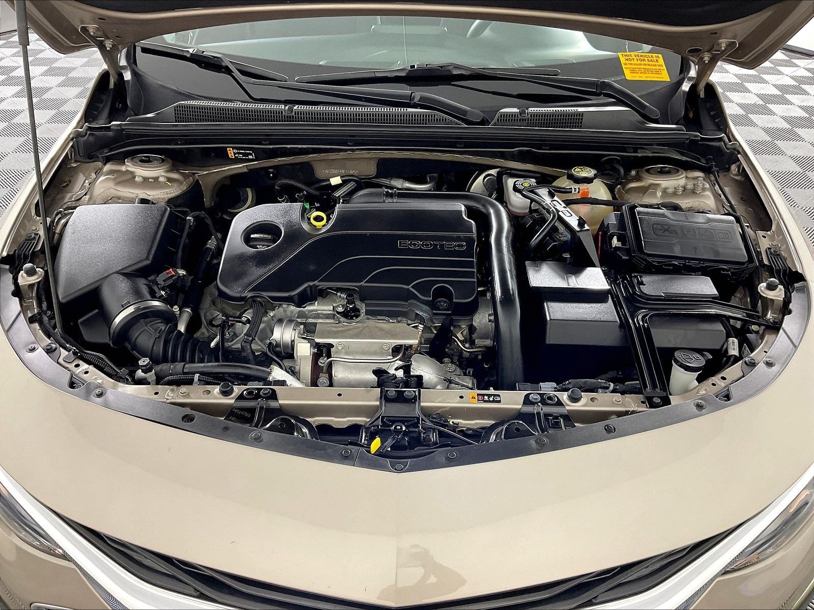Used 2022 Chevrolet Malibu LT FWD image 28