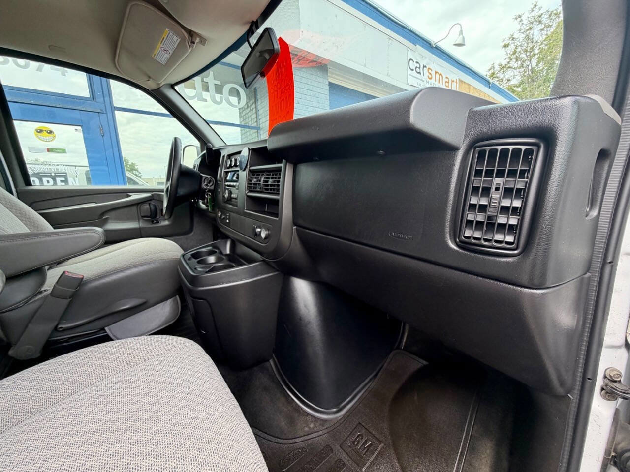 Used 2013 Chevrolet Express 3500 LT w/ LT Preferred Equipment Group RWD image 29