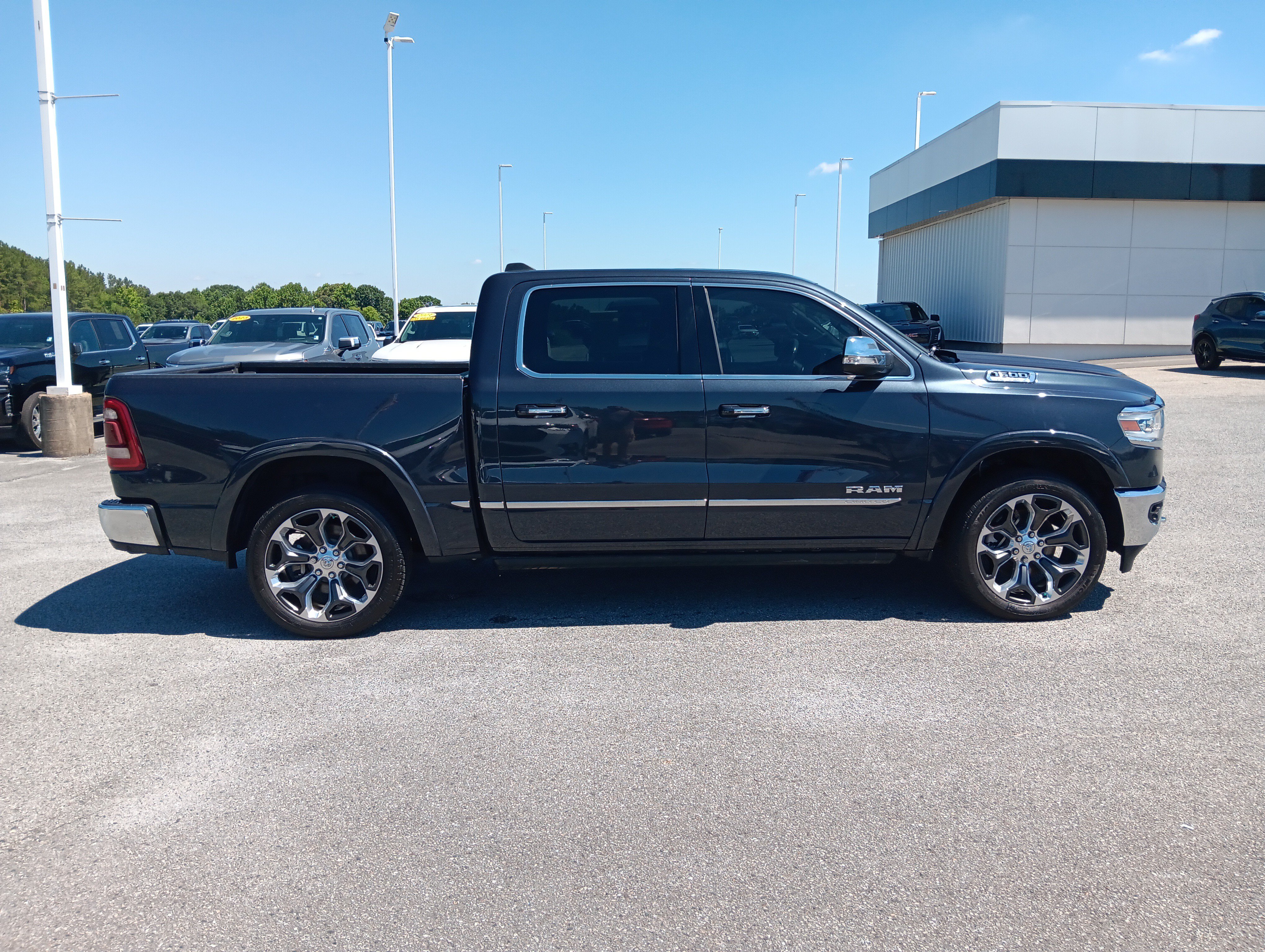 Used 2020 RAM 1500 Limited AWD/4WD image 7
