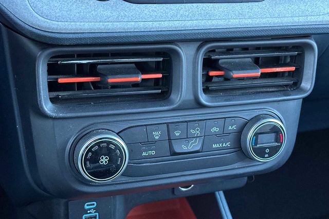 Used 2022 Ford Maverick XLT image 17